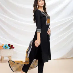 mojilaa Women Geometric Straight Kurta Set image 3