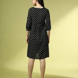 acai Women Leaf Print A-Line Dress image 3
