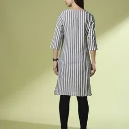 acai Women Striped Round-Neck Straight Kurta image 3