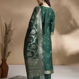 svaraa Women Woven Straight Kurta Set image 3