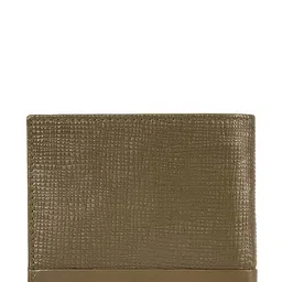 united colors of benetton Men Bi-Fold Genuine Leather Wallet image 3