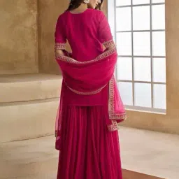 svaraa Women Embroidery Straight Kurta Set image 3