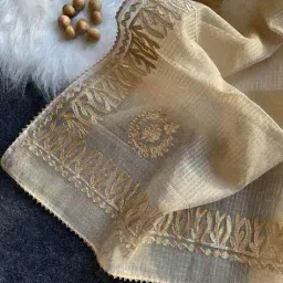 svaraa Women Kota Doria Traditional Saree with Unstitched Blouse Piece image 3