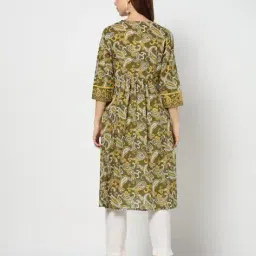 yousta Women Embroidered Flared Kurta with Insert Pocket image 3