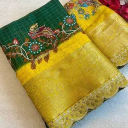 peachmode Women Floral Woven Banarasi Saree with Contrast Border image 3