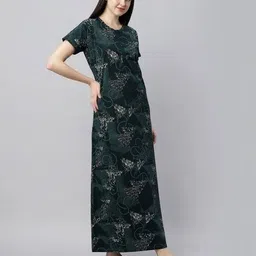 quira Women Printed Round-Neck Nightgown image 3
