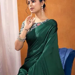 ri-wah Women Printed Saree with Blouse Piece image 3