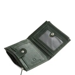 wildhorn Men Logo Embossed Bi-Fold Wallet image 3