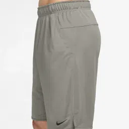 nike Men Totality 9" Unlined Regular Fit Shorts image 3