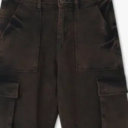 yb dnmx Boys Lightly Washed Straight Cargo Jeans image 3