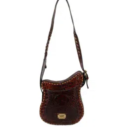 hidesign Textured Messenger Bag image 3