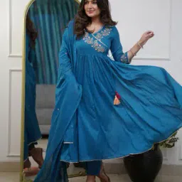 indie picks  Embroidery Anarkali Kurta Set image 3
