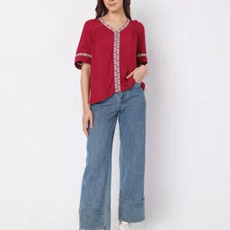 vero moda Embroidered V-Neck Top image 4