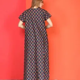 evolove Women Floral Print Pleated Nightie image 4