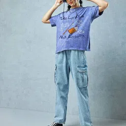 bewakoof Women Graphic Print Oversized Fit Round-Neck T-Shirt image 4