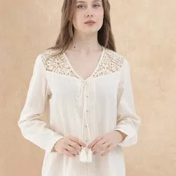 rareism Women Relaxed Fit V Neck Top image 4