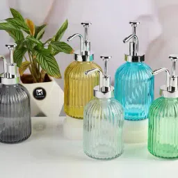 kookee Ribbed Bathroom Accessories image 4