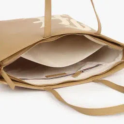 tommy hilfiger Women IM Latam Printed Tote Bag image 4