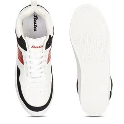 bata Round-Toe Sneakers with Lace Fastening image 4