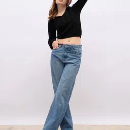 styli Women Cropped Length V Neck Collar Sweater image 4