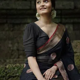 a one wear Women Woven Saree with Contrast Border image 4