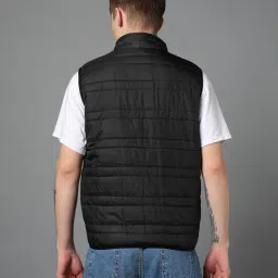 status quo Men Quilted Regular Fit Gilet image 4