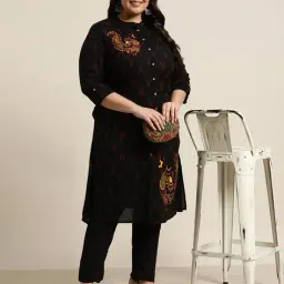 juniper Embellished A-line Kurta image 4