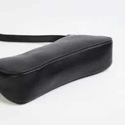 max Women Shoulder Bag image 4