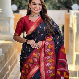 tanuka Women Printed Saree with Contrast Border image 4