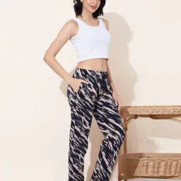 quira Women Printed Relaxed Fit Pyjamas image 4