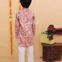 vastrarth Boys Floral Kurta Pyjama Set image 4