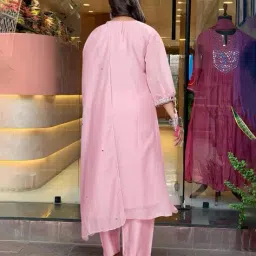 dayaachi Women Embroidered Straight Kurta with Pants & Dupatta image 4