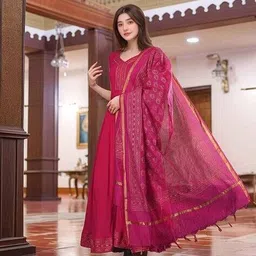 gosriki Women Floral Print Flared Kurta Suit Set image 4