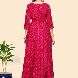 svaraa  Women Embroidery Anarkali Kurta image 4