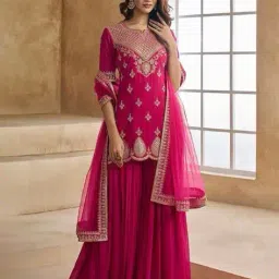 svaraa Women Embroidery Straight Kurta Set image 4