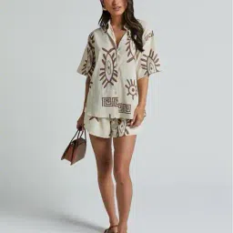 hivora Women Printed Shirt & Shorts Co-Ord Set image 4