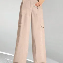 hivora Women Relaxed Fit Cargo Pants image 4