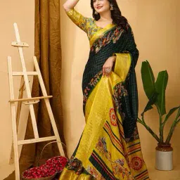 svaraa Women Traditional Saree image 4