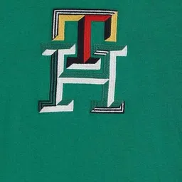 tommy hilfiger Boys Regular Fit Round-Neck T-Shirt with Logo Print image 4