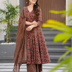 wedani Women Floral Anarkali Kurta Set image 4