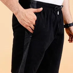 starfox Men Pack of 3 Regular Fit Flat-Front Bermudas image 4