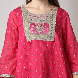 avaasa mix n' match Women A-Line Kurta with Embroidered Yoke image 4