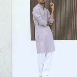 kraft india Men Embroidered Regular Fit Long Kurta image 5