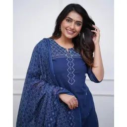 fabnex Women Embroidered Straight Kurta Set image 5