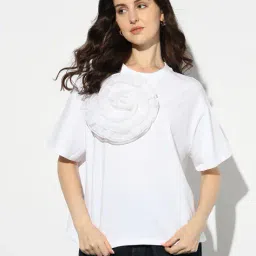 outryt by azorte Relaxed Fit Round-Neck T-Shirt with Floral Accent image 5