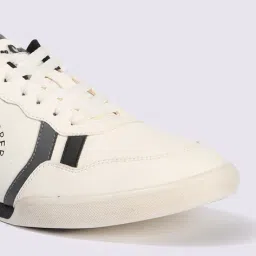 lee cooper Men Brand Print Lace-Up Sneakers image 5