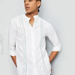 max Men Embroidered Slim Fit Kurta image 4