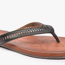 hi-attitude T-strap Flat Sandals image 5