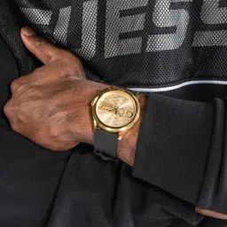 guess Men Analogue Watch image 5