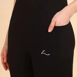 zelena Women Basic Maternity Leggings image 5